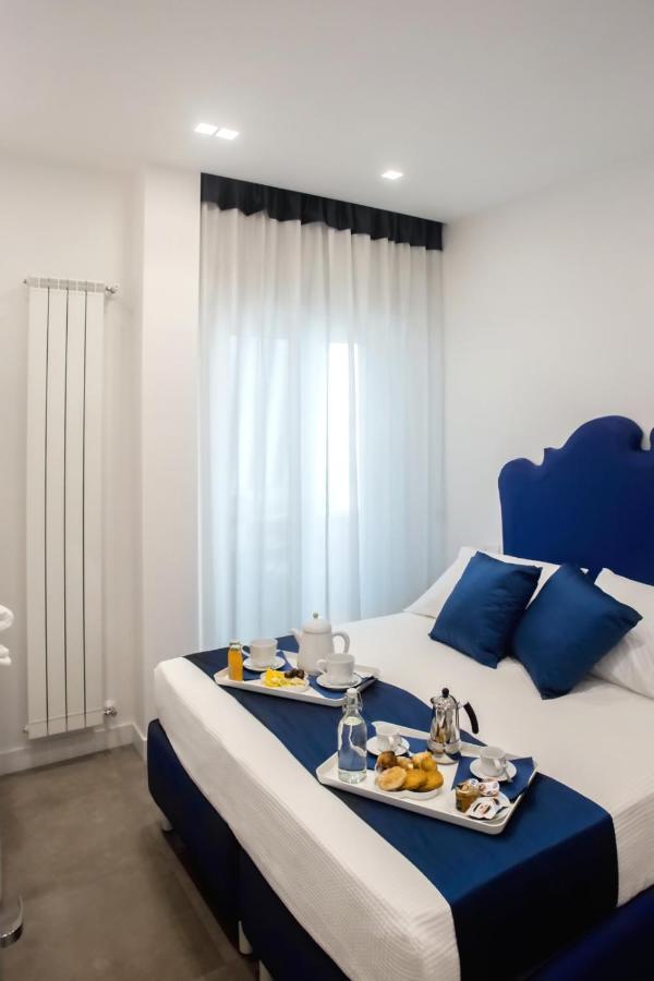 Kerbaker 14 Bed & Breakfast Naples Luaran gambar